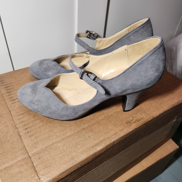 Naturalizer N5 Comfort Believe Heels Gray Suede Heels Chunky Block Heels 7 - Picture 3 of 7